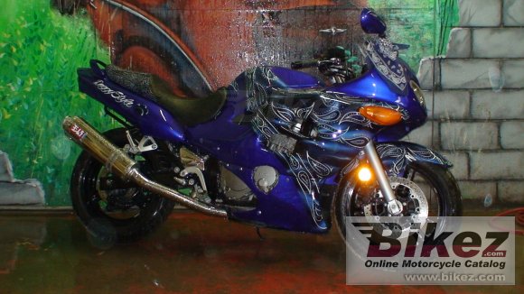 2003 Suzuki GSX 600 F Katana photo